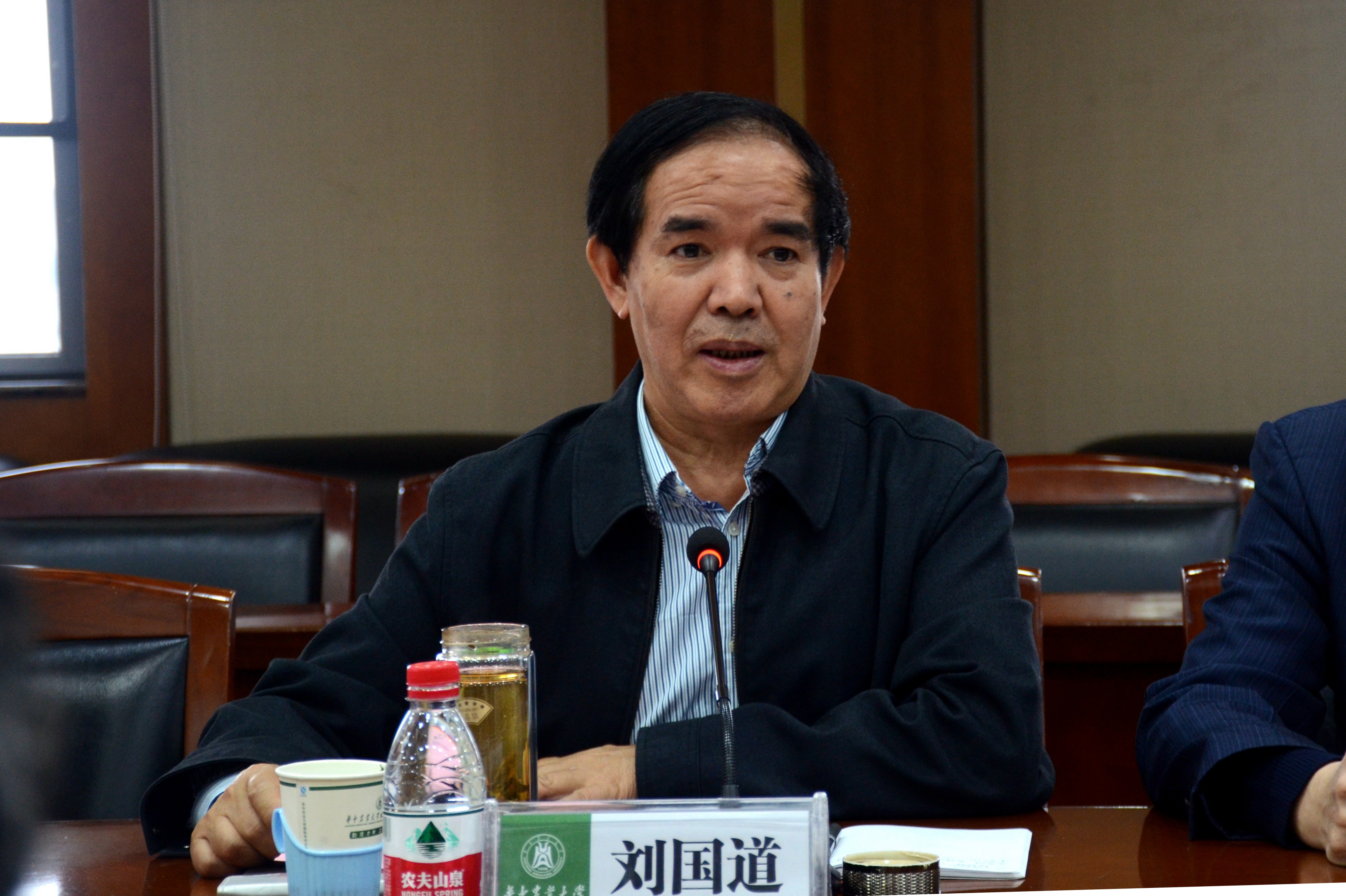 中国热带农业科学院副院长刘国道一行来校推进校地合作