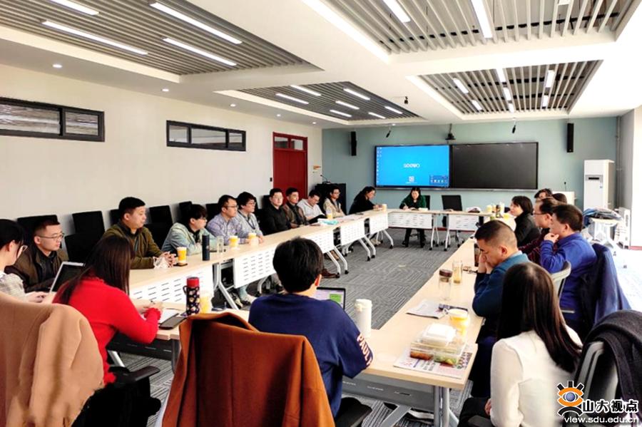 ​［法学］举办研究生培养质量提升学术午餐会