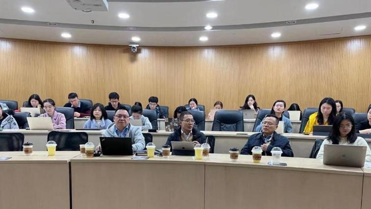 凯原法学院经济法学科举办第67期读书报告会