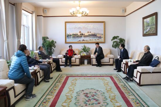 一堂特殊的党史课