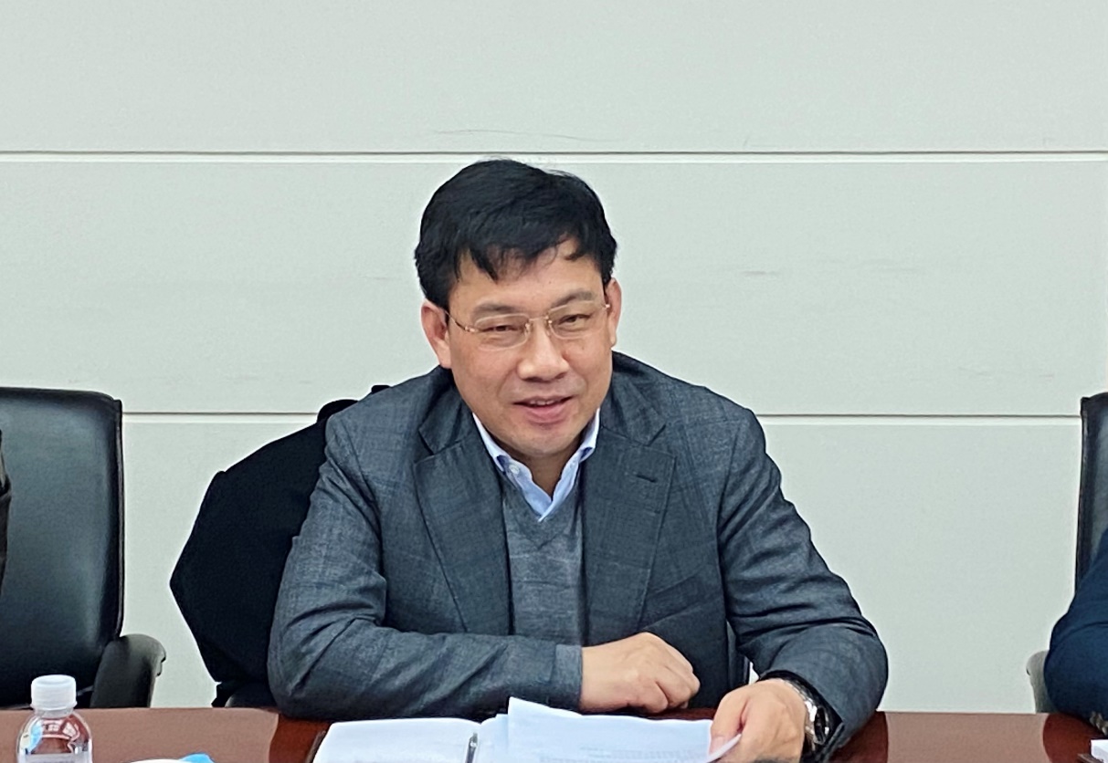 校领导带队前往首义校区开展本科教育教学主题师生座谈