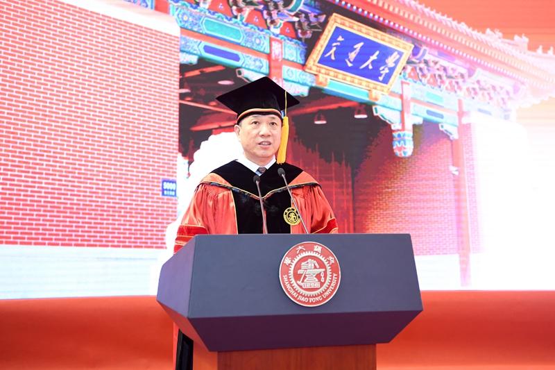 上海交大党委书记杨振斌在2021年研究生毕业典礼上的寄语