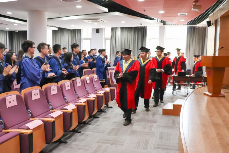 电院2021年研究生毕业典礼暨学位授予仪式举行
