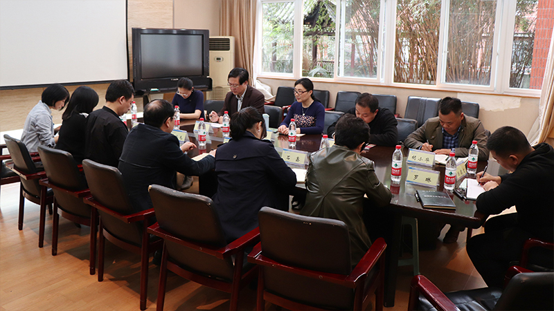 学校党委副书记王旭一行到建筑城规学院调研学生工作