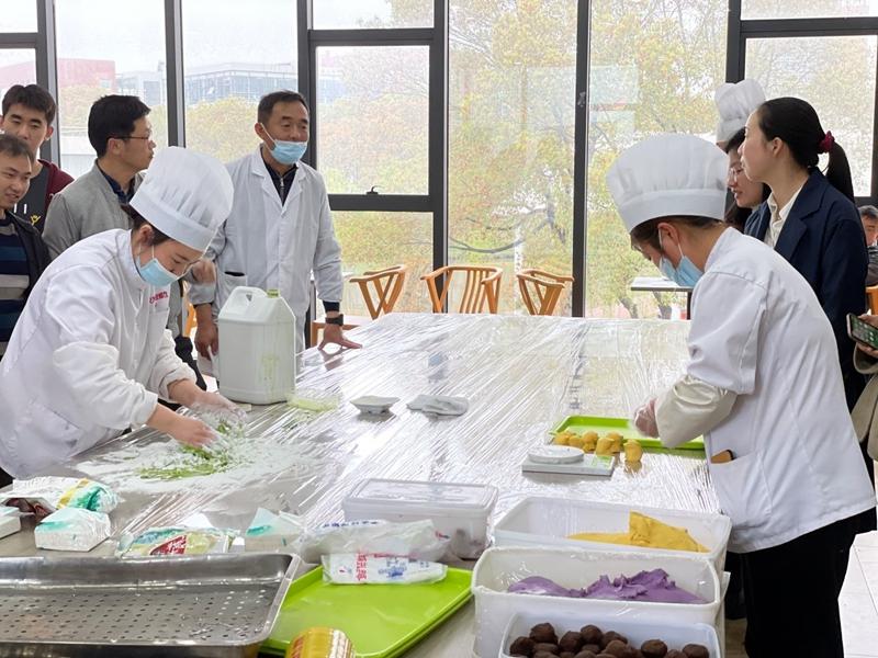 李政道研究所工会开展包青团特色活动