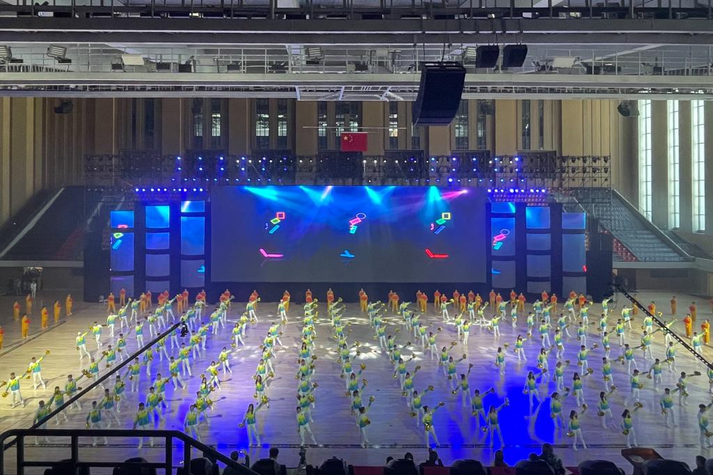 我校学生参加陕西省第三届全民健身运动会开幕式演出