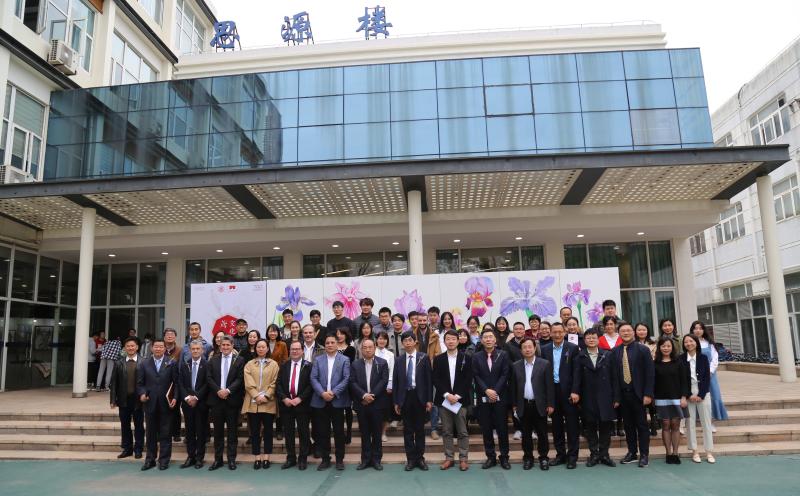 鸢源文化节开幕式暨上海交大中法人文科创中心揭牌仪式举行