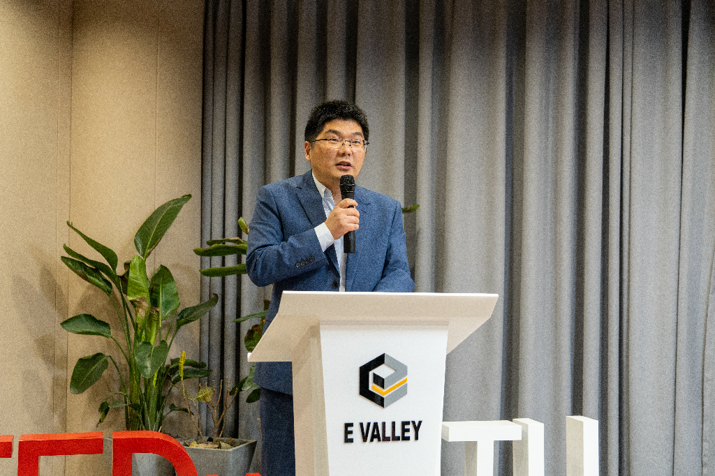 “难忘故园情，相聚E家人”交大建校125周年电院专场活动举行