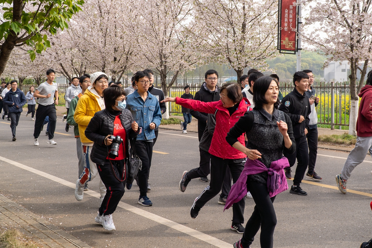【云赏狮山春】春季环校园长跑：尽兴奔跑悦动青春