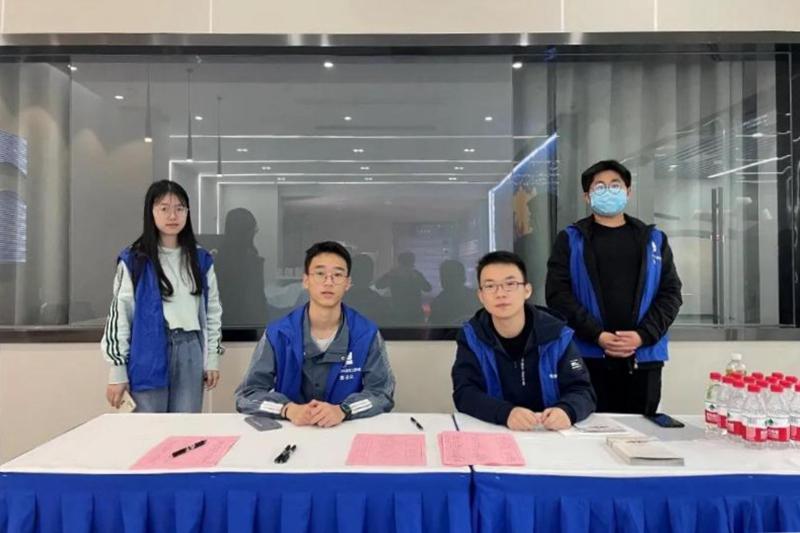 船建学院校友共庆上海交大125岁生日快乐