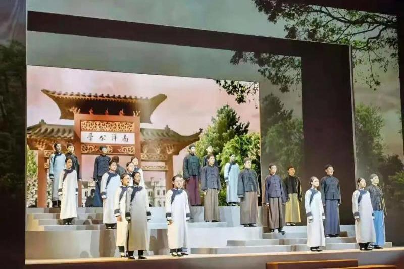 船建学院校友共庆上海交大125岁生日快乐