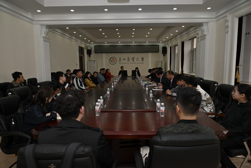 我校召开推进公共英语课程教学改革学生座谈会