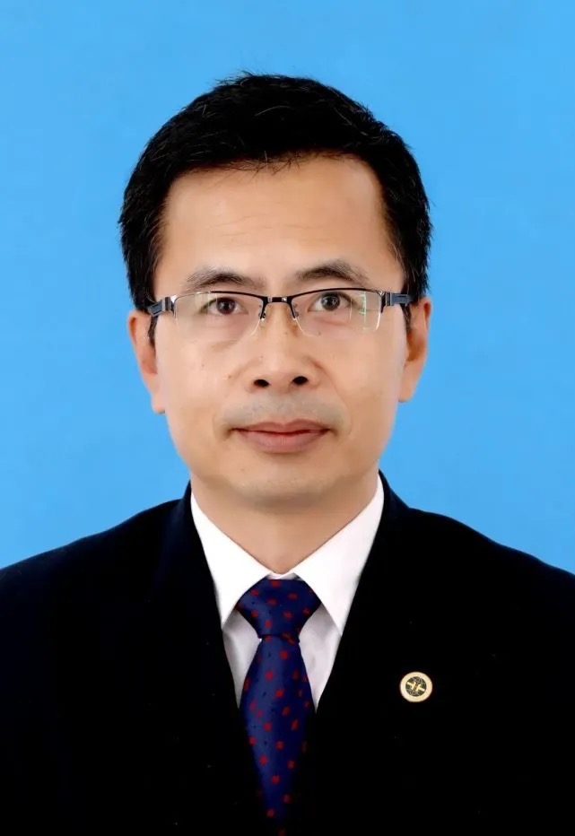 ​我校1992届校友谢文卫荣获全国能源化学地质系统“大国工匠”称号