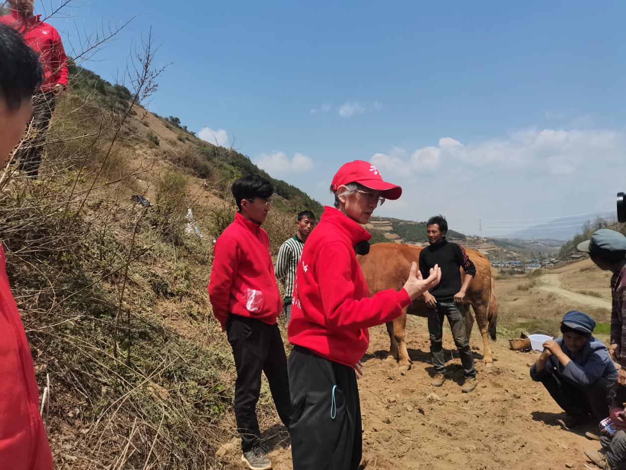 农学院乡村振兴党员服务先锋队赴布拖县开展科技服务