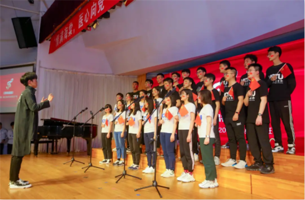 医学部举办“情满海棠，医心向党”主题红色歌诵会