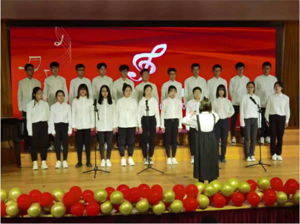 医学部举办“情满海棠，医心向党”主题红色歌诵会