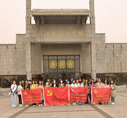 信息学院组织学生党员开展“重温党史坚定信仰”红色之旅实境课堂系列活动