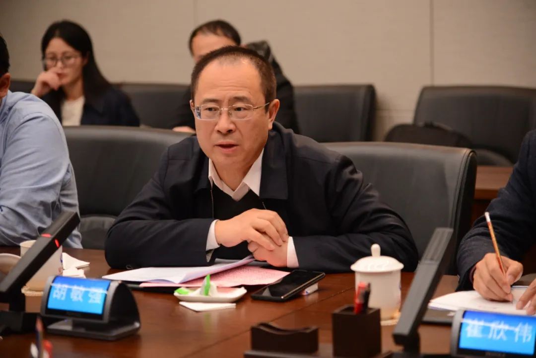 校领导带队赴四川参加合作单位工作会议并慰问研支团成员