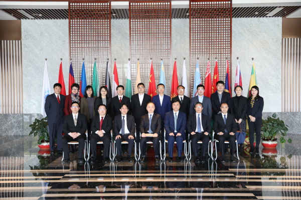 “上合组织国家法官研讨班”专题研讨会在中国-上合基地举行