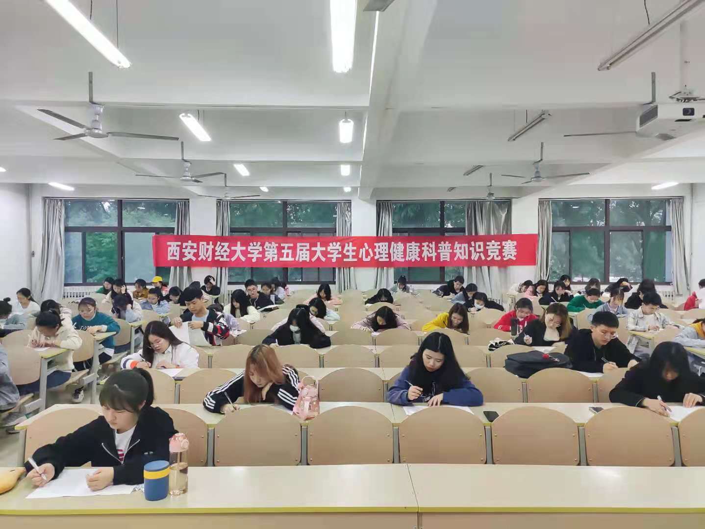 学工部扎实开展心理育人宣传季实践活动