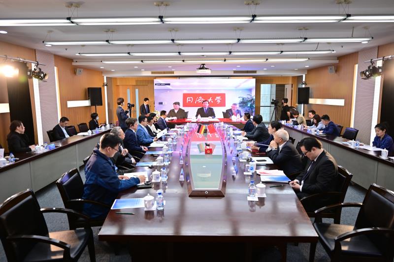 同济大学中德汽车联合研发中心启动，致力于打造​中德汽车前沿科学研究和核心技术开发的中心