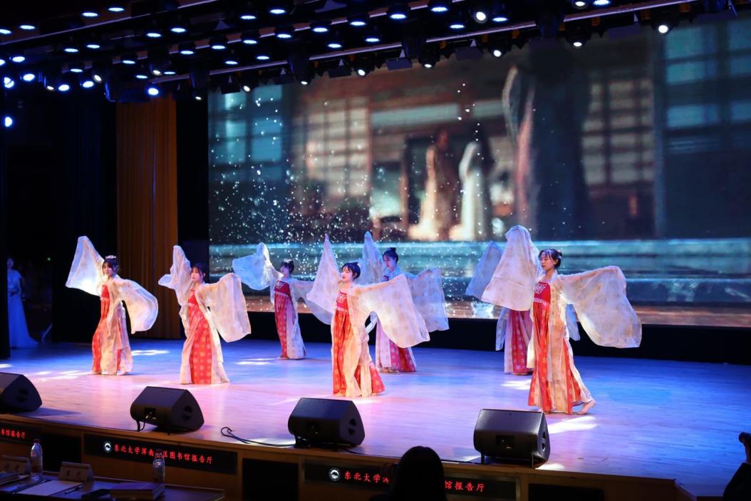 文法学院“诗•说”诗词大会决赛举行