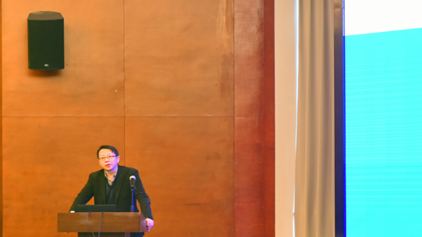 资产公司组织召开校办企业2020年度财务分析会