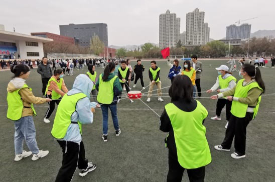 西北师大举办2021年学生“阳光体育嘉年华”趣味体育竞赛活动