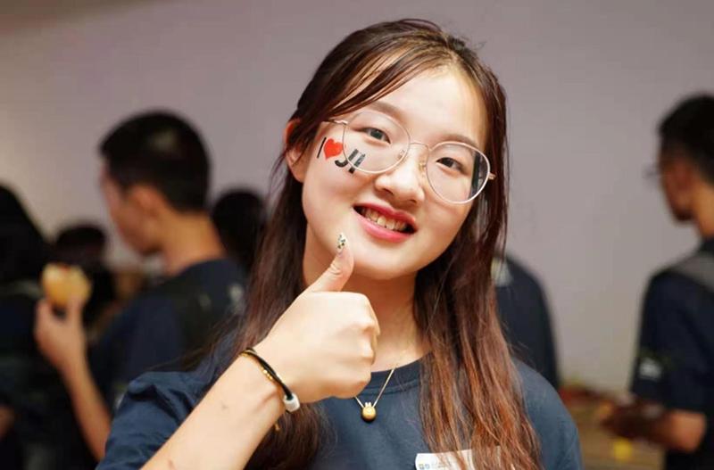 密院学子王庄芸：探索心之所向领航未来梦想