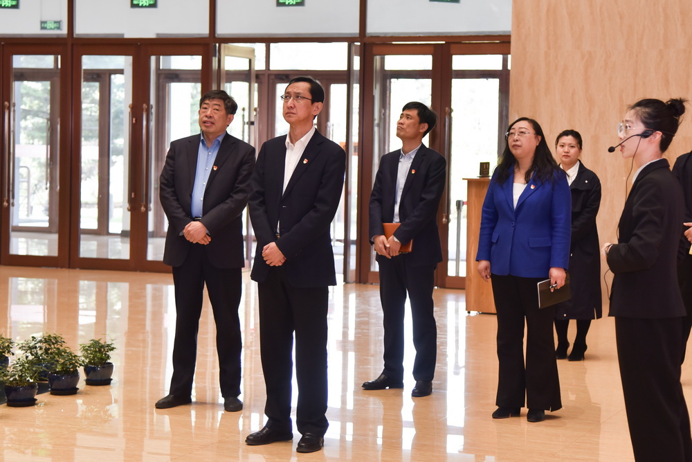 学校党委书记李长生强调：传承光荣传统，弘扬东农精神，凝聚推动学校高质量发展的奋进力量