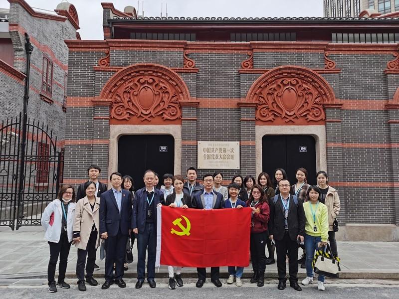 [党史学习教育]安泰经管学院行政第三党支部举办“石库门里寻初心——行走的党课”主题党日活动