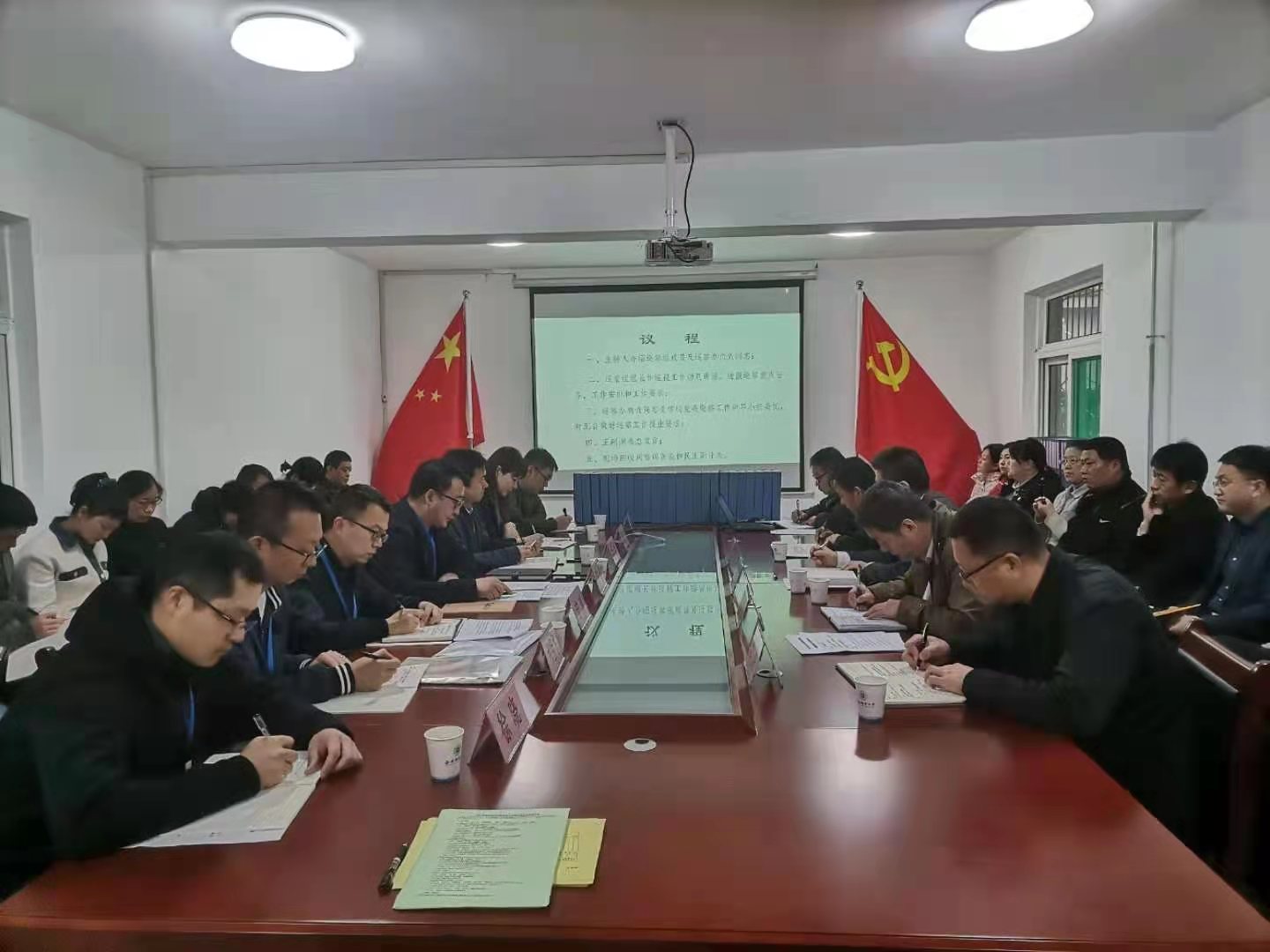 校党委第三巡察组召开巡察后勤服务产业集团党总支工作动员会