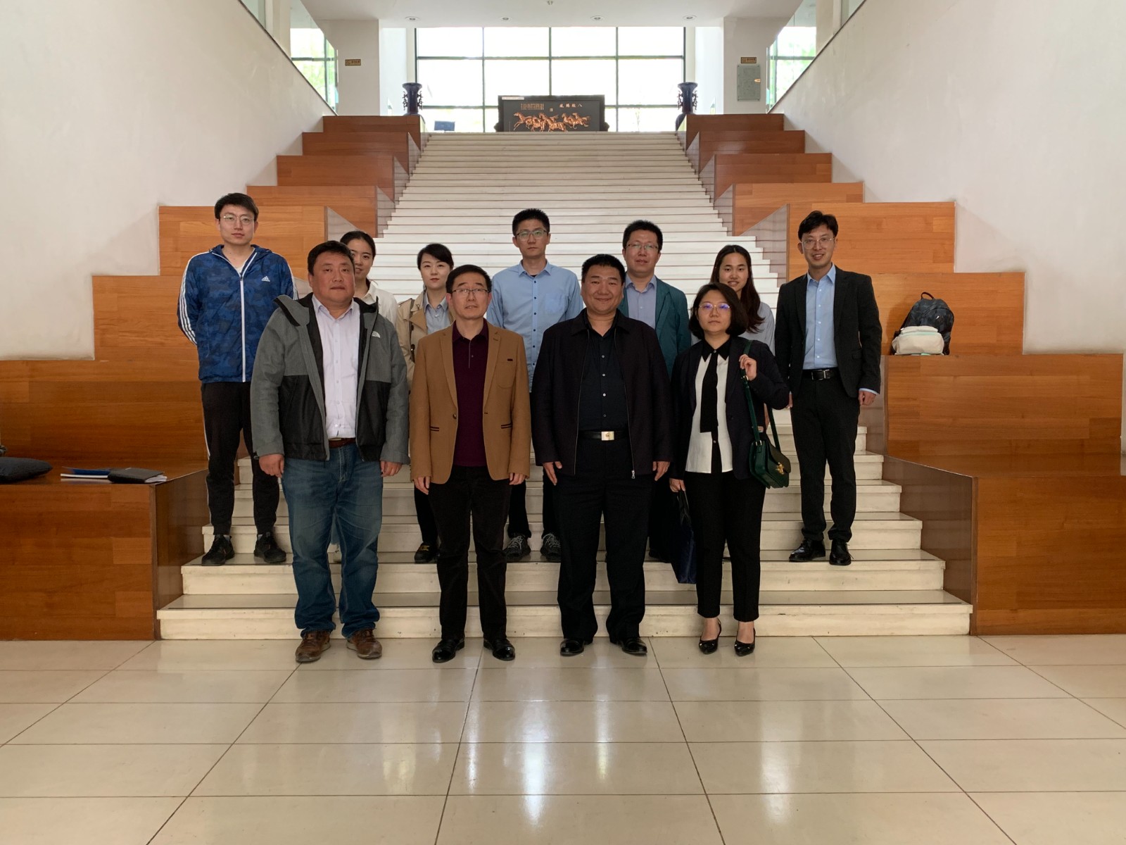 中国北方人才市场一行来校调研大学生就业服务需求