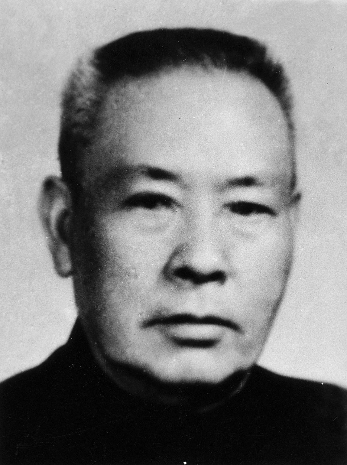 初心如炬温暖如春——缅怀东华大学老校长温仰春