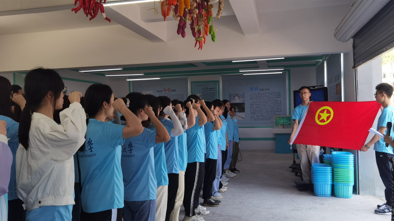 校团委联合璧山团区委开展“学史力行办实事青春助农暖人心”实践活动
