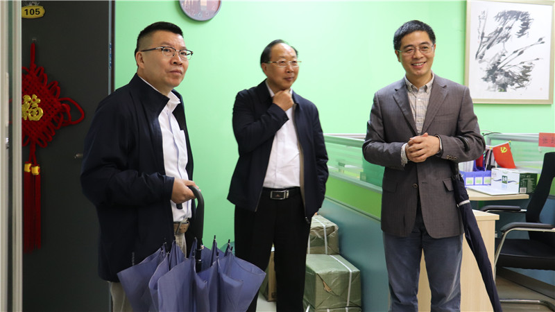 北京工商大学党委书记黄先开一行到重庆大学虎溪校区调研