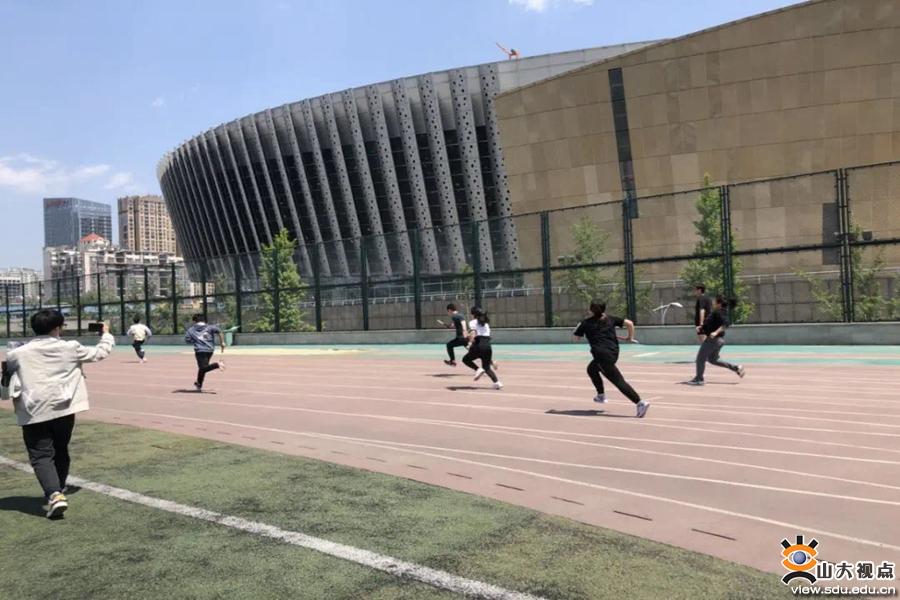 ［微电子］举办2021年春季运动会