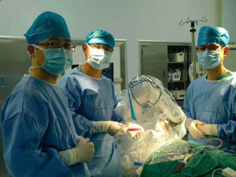 附属九院神经外科北部院区完成3D结构光机器人辅助脑出血清除手术