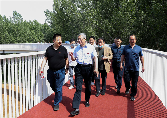 我校开展领导干部党史学习教育培训