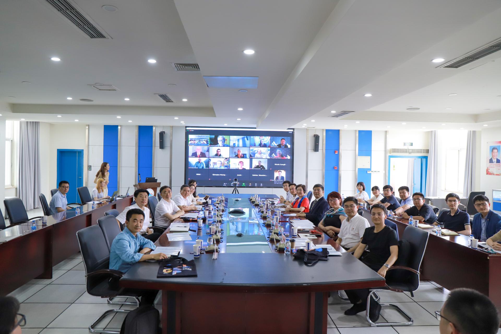 山区地质环境灾害风险防控高层论坛暨纪念汶川地震十三周年学术讨论会隆重召开