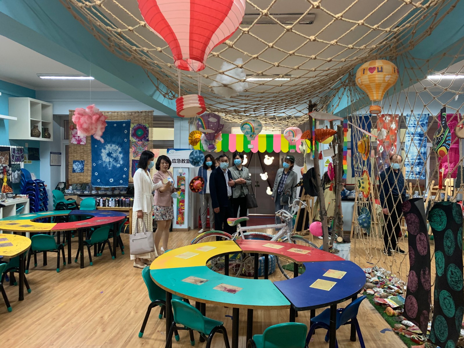 洛阳及南阳基础教育同仁来访小幼医并洽谈共建工作