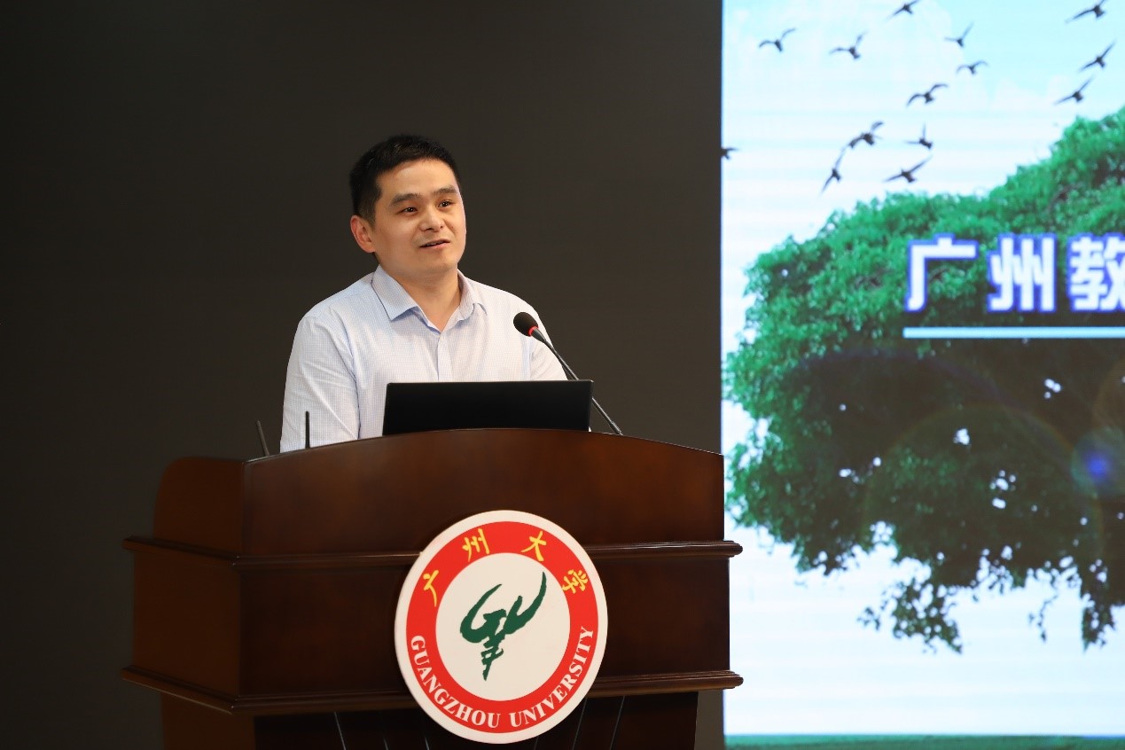 广州市教育局直属事业单位2021年公开招聘编制内教师校园宣讲会在我校举行