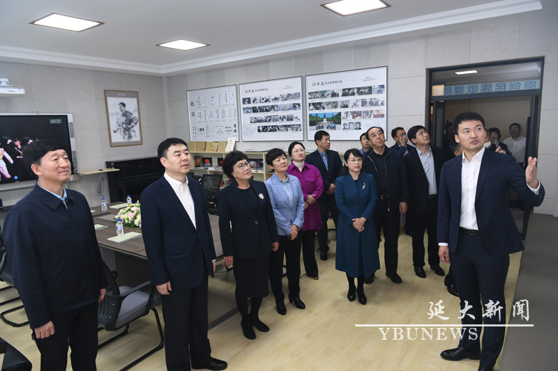 吉林省政协副主席、总工会主席李龙熙来我校考察