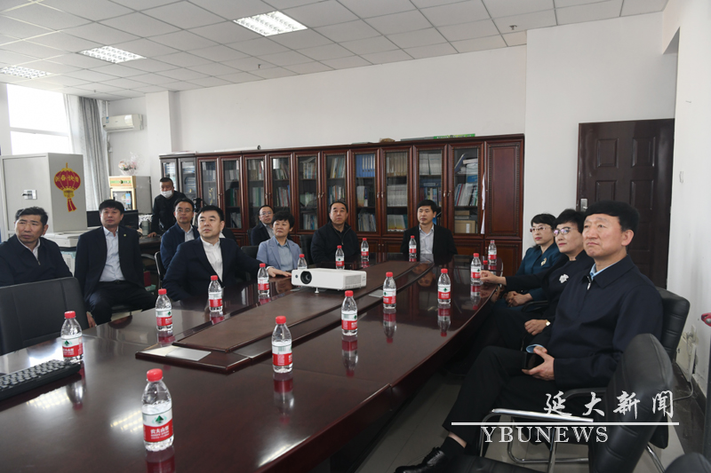 吉林省政协副主席、总工会主席李龙熙来我校考察