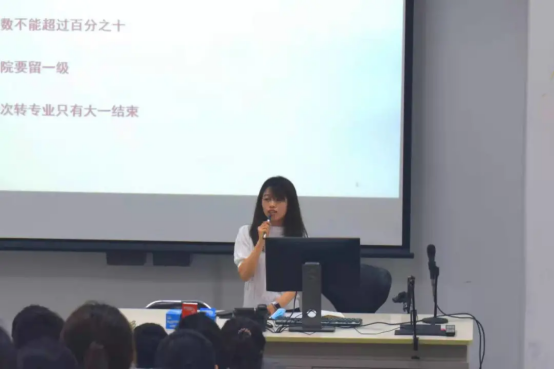 【为师生办实事】学党史、办实事，信息科学学院书记与大一同学面对面