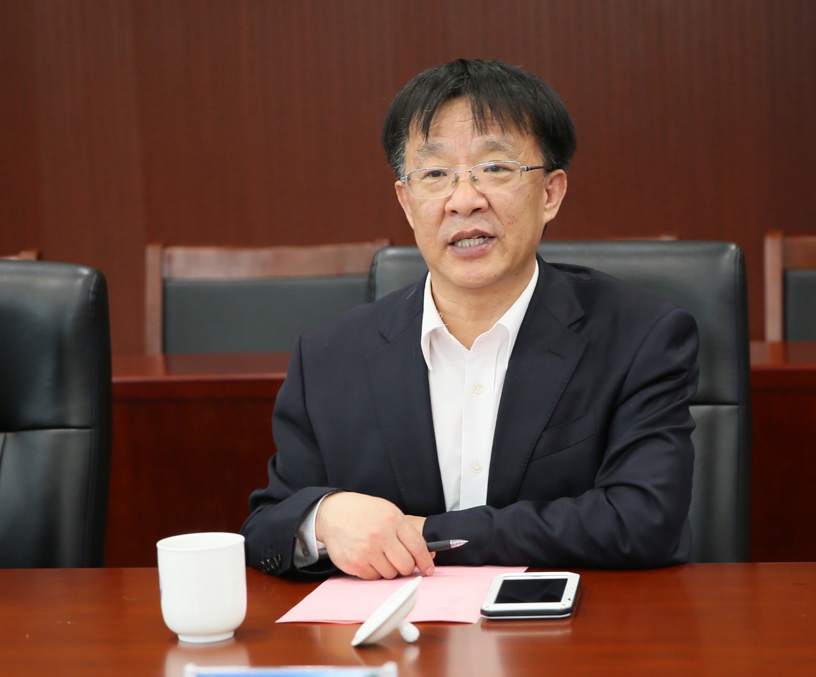 新疆大学一行来访天津大学化工学院