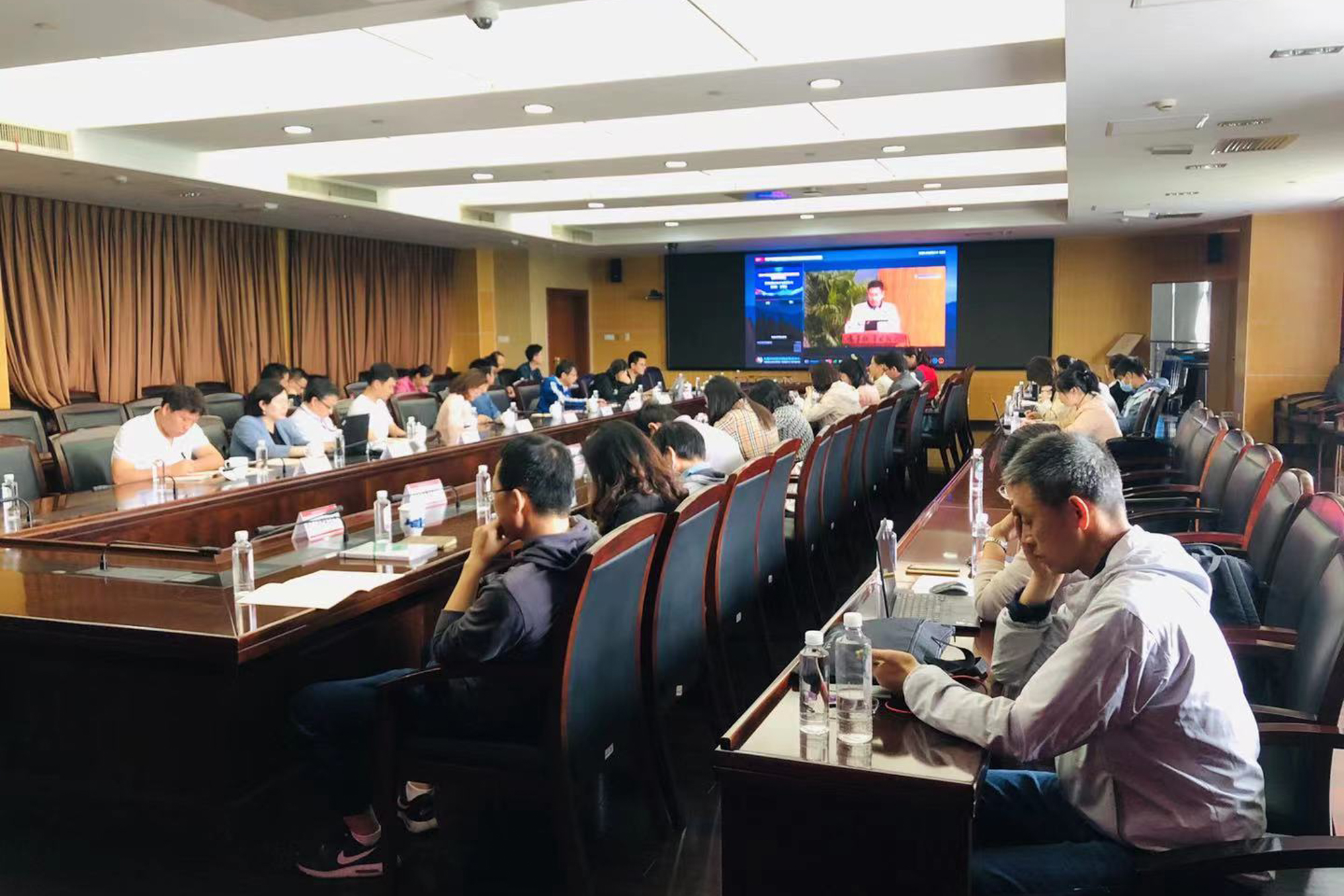 华东师大组织参加教育部2021年高校实验室安全现场检查启动暨工作交流视频会议