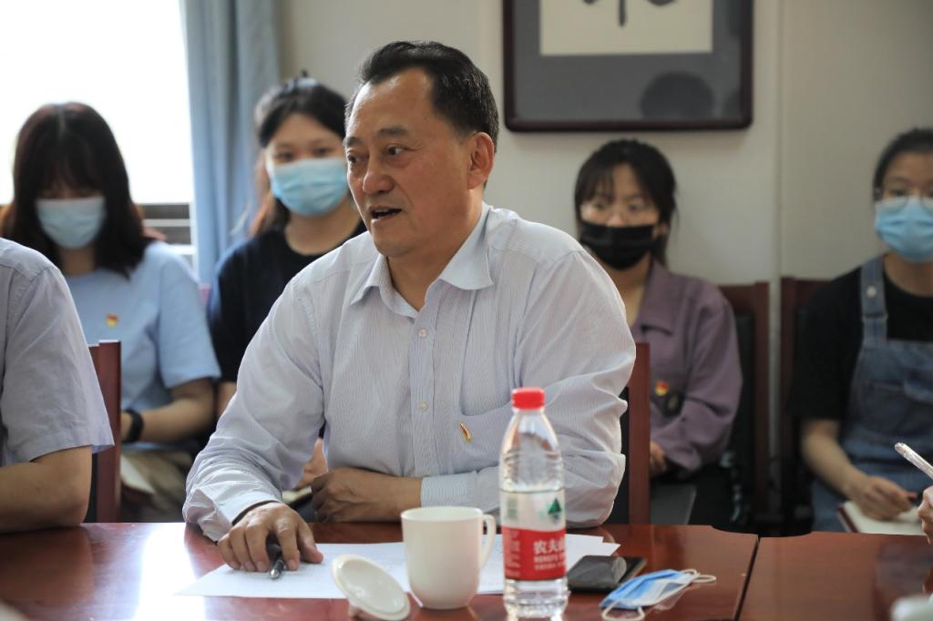 【党史学习教育】讲述春天故事，传承时代精神——倪海东书记参加商学院本