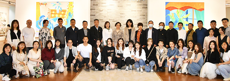 美术与设计学院举行2021“耀眼星空以梦为美”硕士研究生毕业作品展开幕式