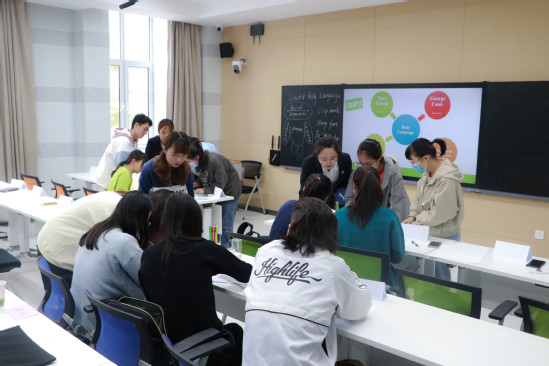 董子畅、史文静同学获西北师大2021届师范类毕业生教学大赛一等奖